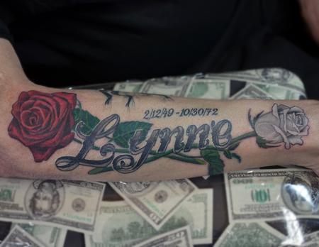 Tattoos - Realistic Roses with name - 104032